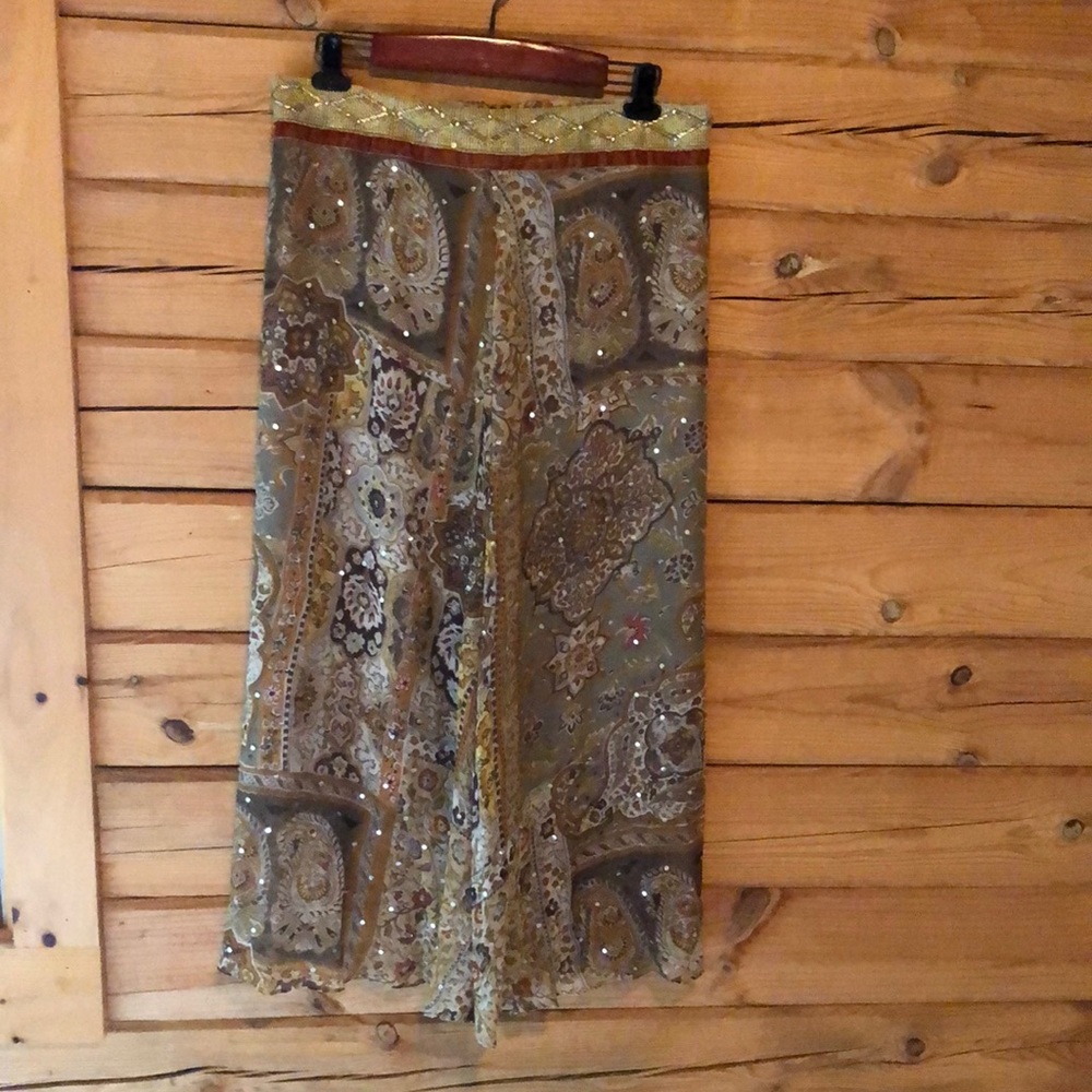Skirt lined